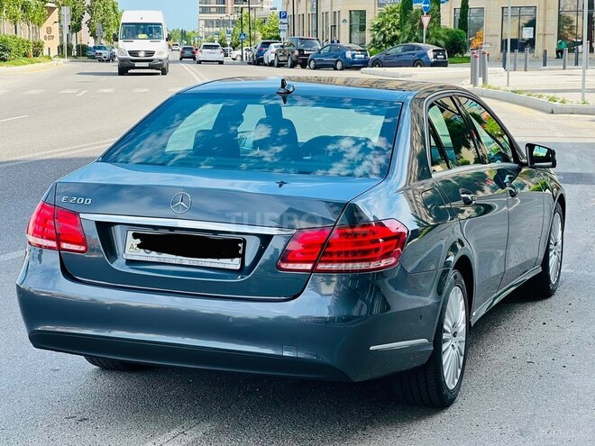 Mercedes E 200-5