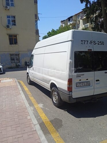 Ford Transit-3