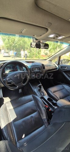 Kia Cerato-7