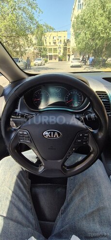 Kia Cerato-8