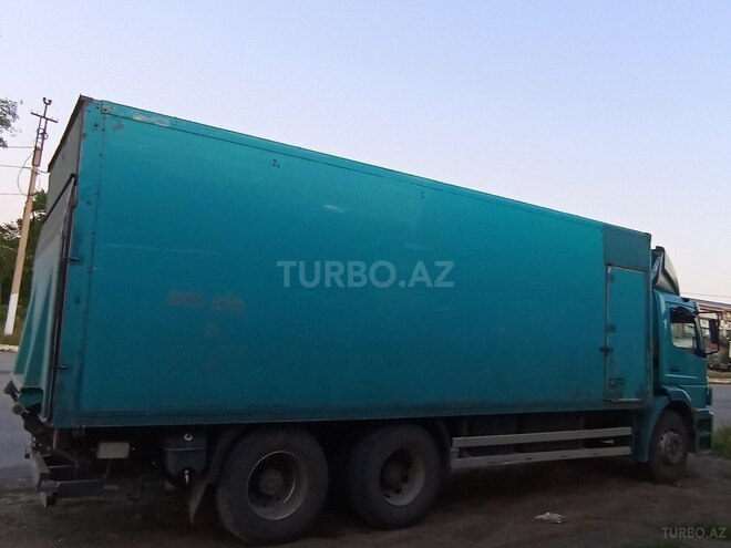 Mercedes Atego 1823-4