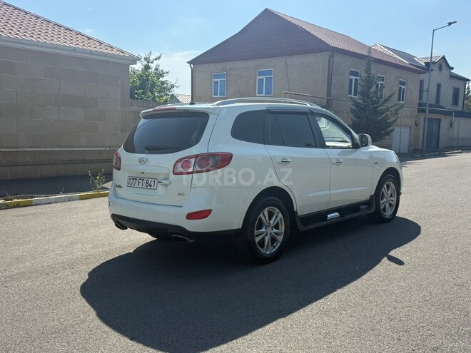 Hyundai Santa Fe-6