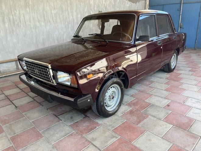LADA (VAZ) 2107-2