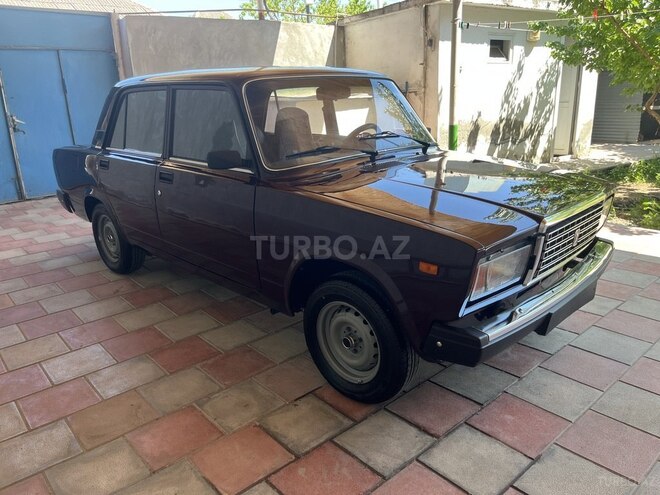 LADA (VAZ) 2107-5