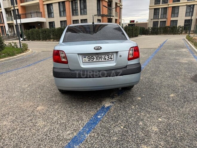 Kia Rio-2