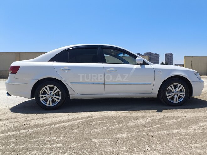 Hyundai Sonata-5
