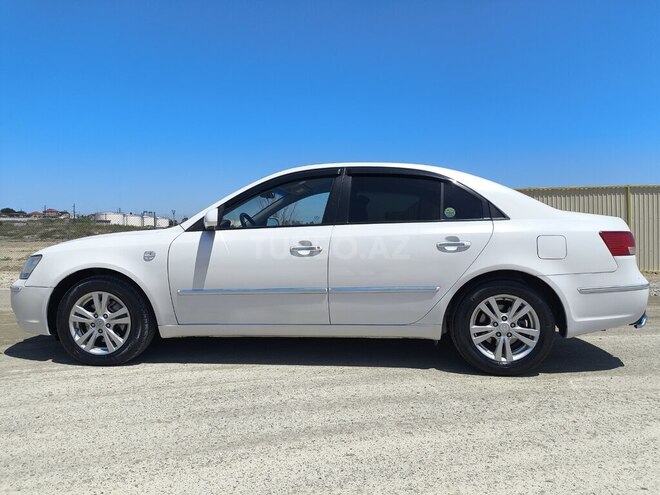 Hyundai Sonata-6