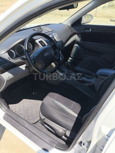 Hyundai Sonata-11