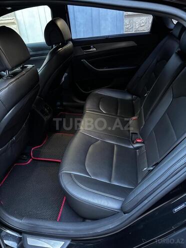Hyundai Sonata-9