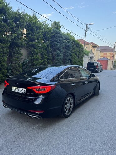 Hyundai Sonata-4