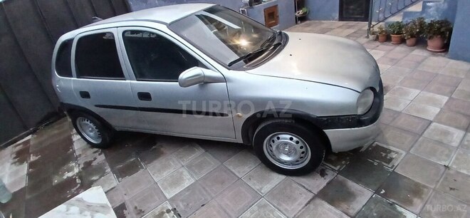 Opel Corsa-3