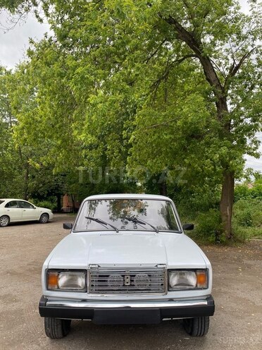 LADA (VAZ) 2107-1