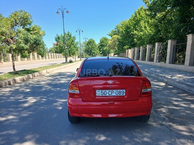 Opel Astra-2