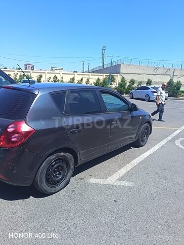 Kia Ceed-7
