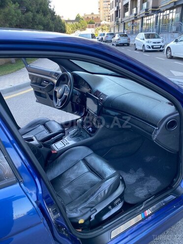 BMW 525-12