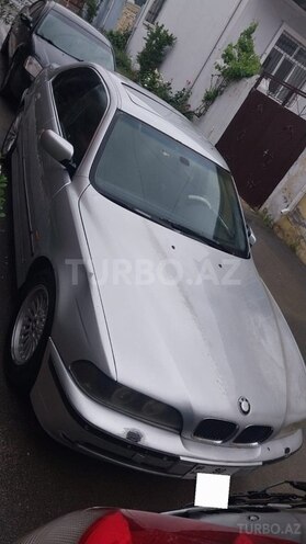 BMW 528-6