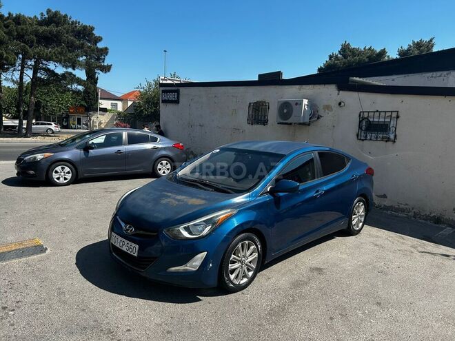Hyundai Elantra-2