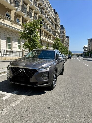 Hyundai Santa Fe-1