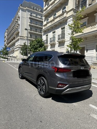 Hyundai Santa Fe-4