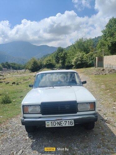 LADA (VAZ) 2107-1