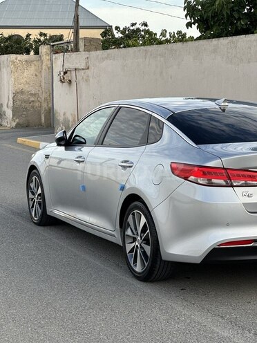 Kia K5-6