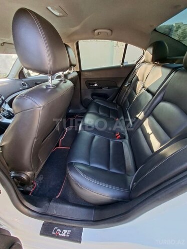 Chevrolet Cruze-4