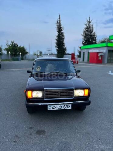 LADA (VAZ) 2107-2