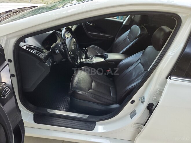 Hyundai Azera-13