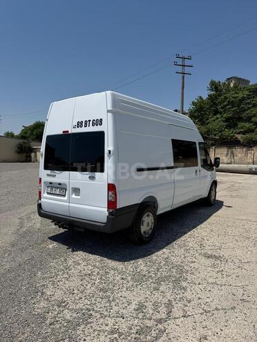 Ford Transit-3