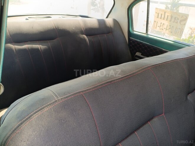GAZ 21 "Volga"-7