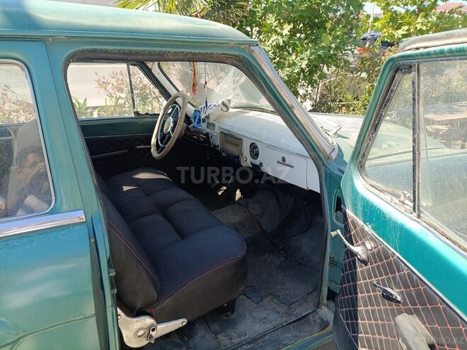 GAZ 21 "Volga"-3