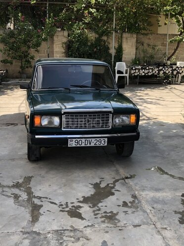 LADA (VAZ) 2107-1