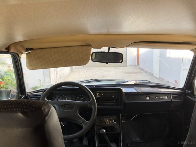 LADA (VAZ) 2107-4