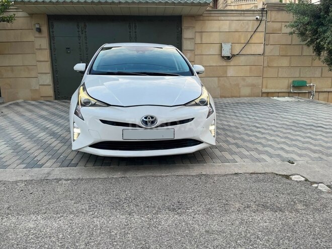 Toyota Prius-4