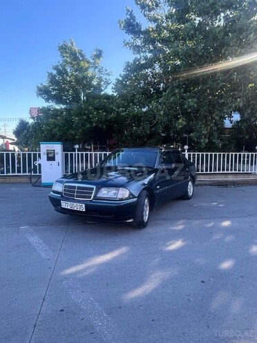 Mercedes C 240-10