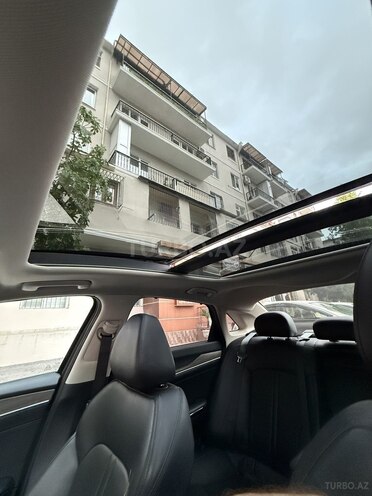Kia K5-12