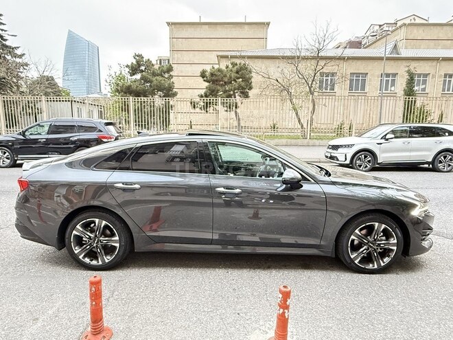 Kia K5-5