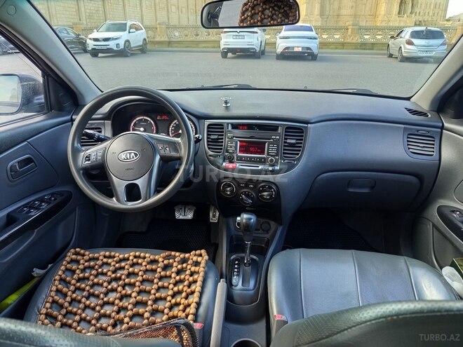 Kia Rio-14