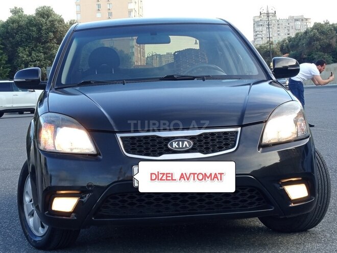 Kia Rio-1
