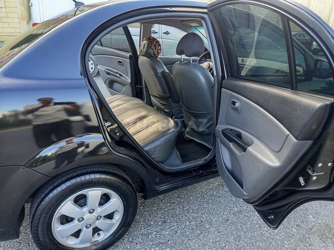 Kia Rio-15