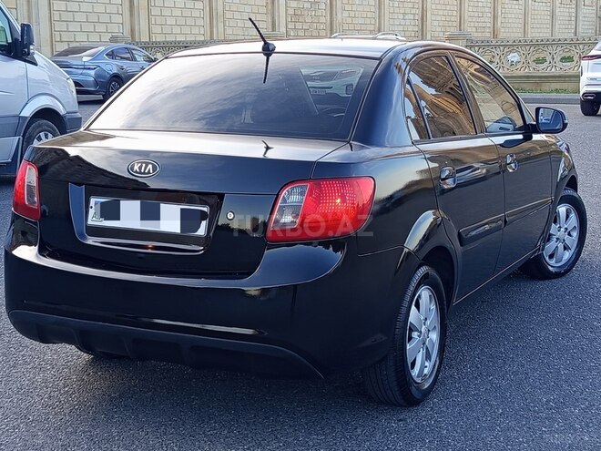 Kia Rio-9