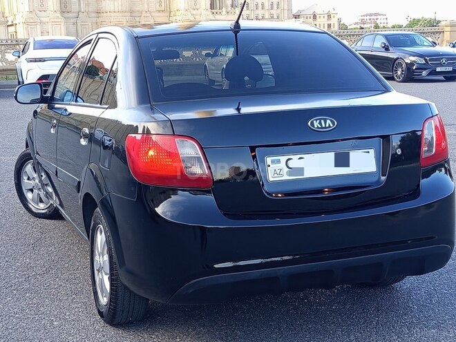 Kia Rio-7