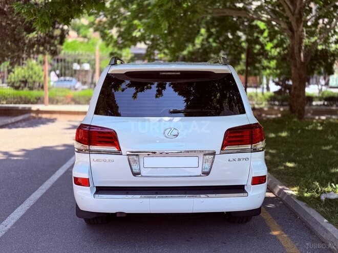 Lexus LX 570-3