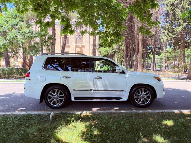 Lexus LX 570-8