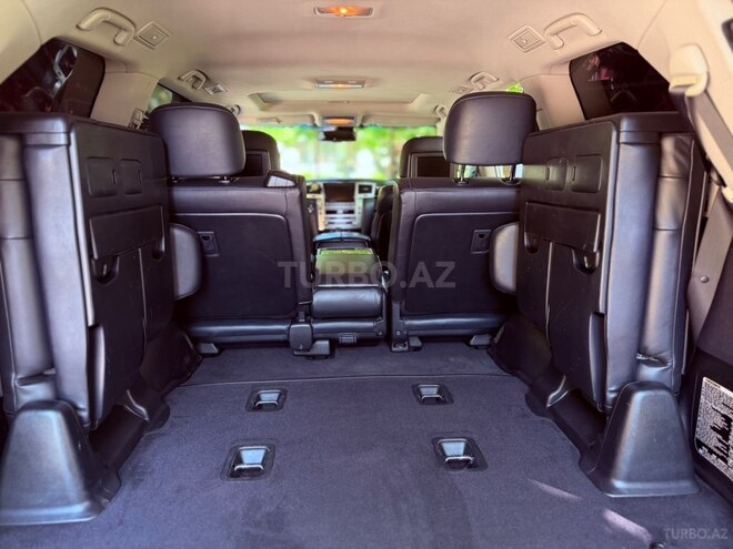 Lexus LX 570-19