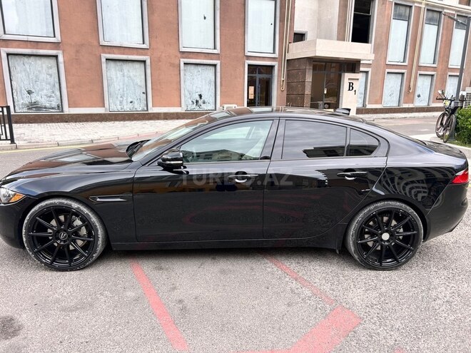 Jaguar XE-7