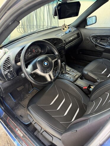 BMW 318-5