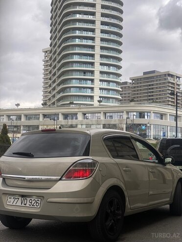 Opel Astra-2