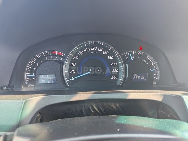 Toyota Camry-7