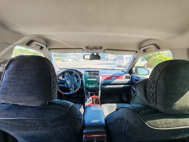 Toyota Camry-5